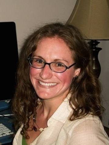 Headshot of Nicole Bauer