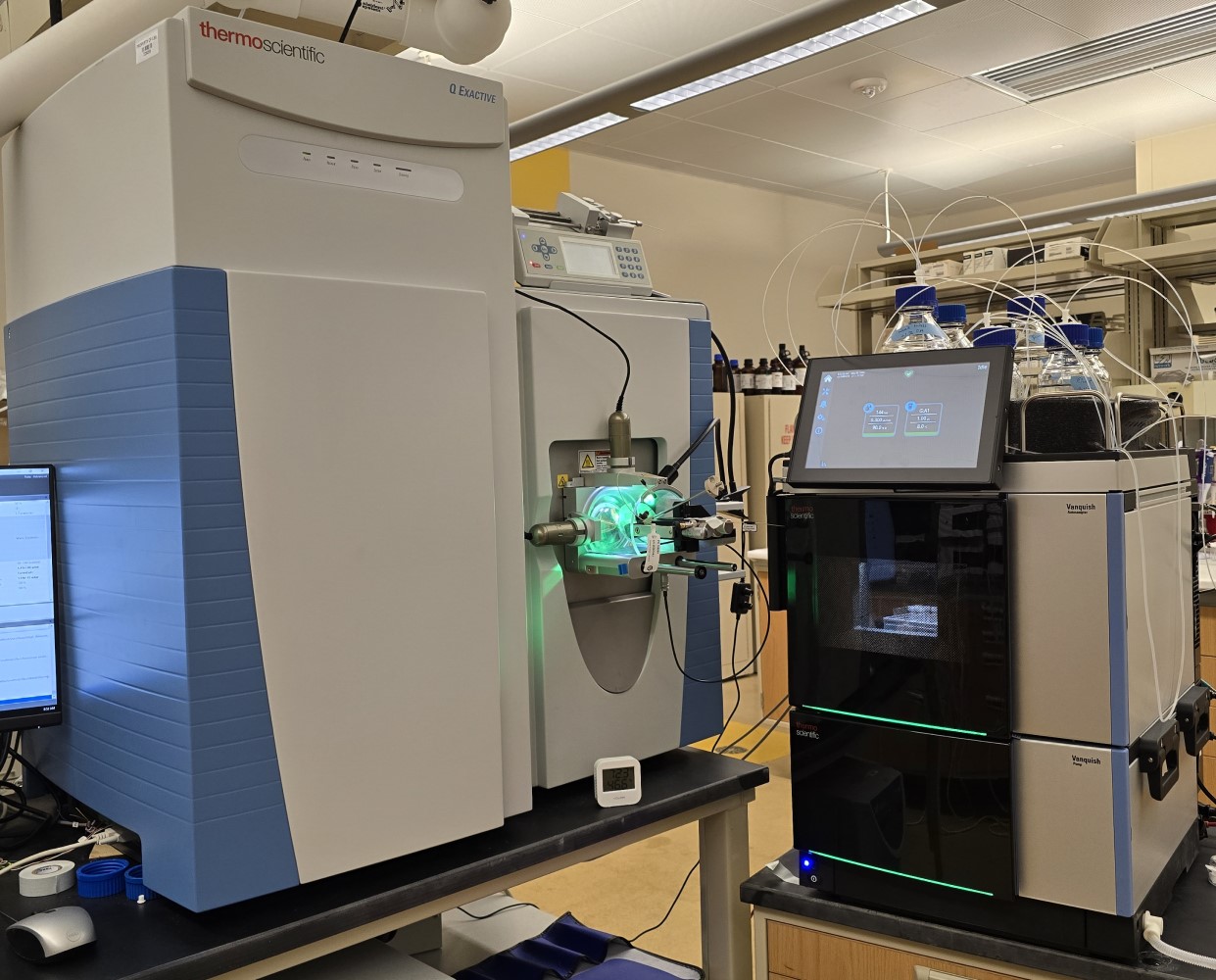 Q-Exactive with Vanquish Neo Q-Exactive with Vanquish Neo